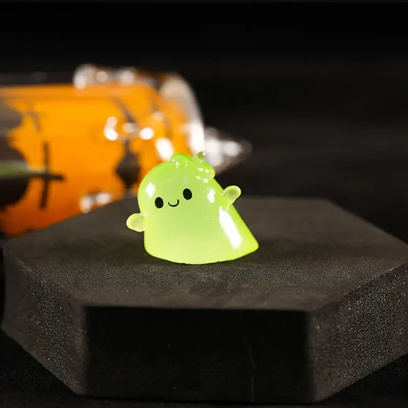 Luminous Micro Landscape Halloween Pumpkin Ghost Ornaments DIY Kit Resin Decoration Outdoor Patio Lawn Yard Garden Accessories